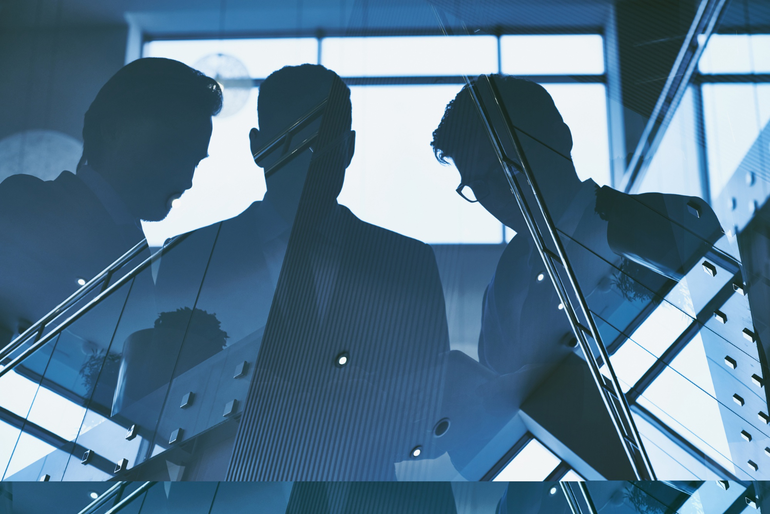 businessmen-reflection